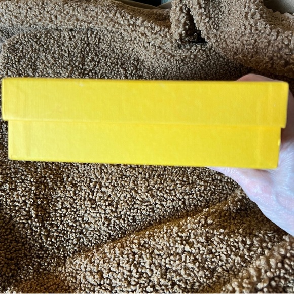 FENDI Empty Gift Box 9 x 7 2 Piece Cover and Bottom Box - Picture 5 of 13